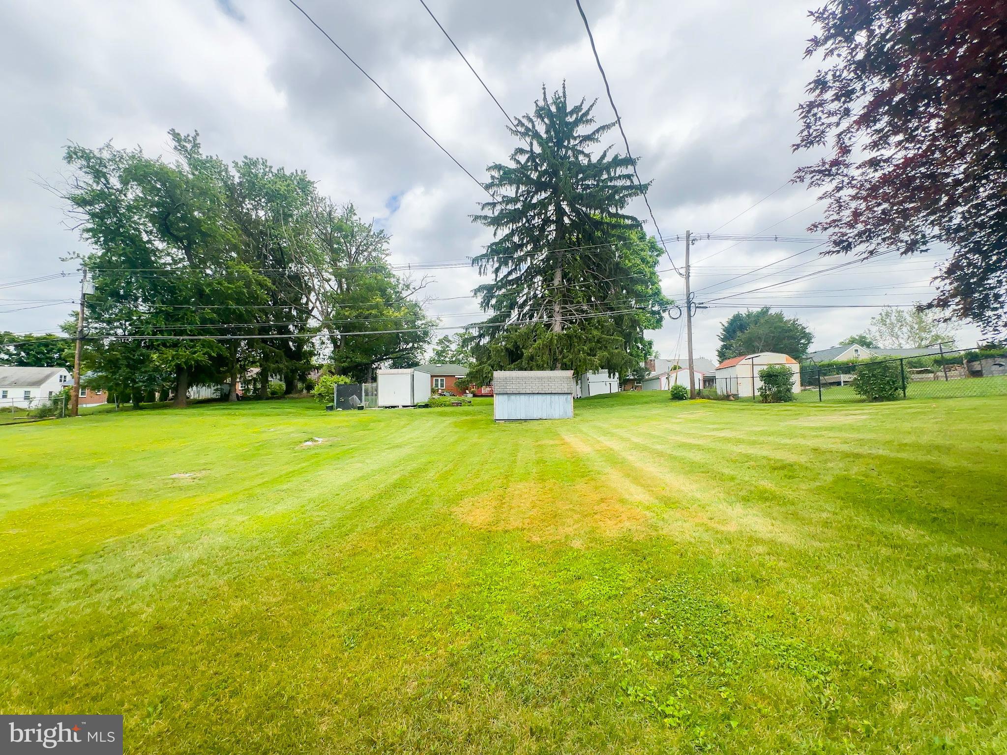 COLONIAL PARK - Residential
