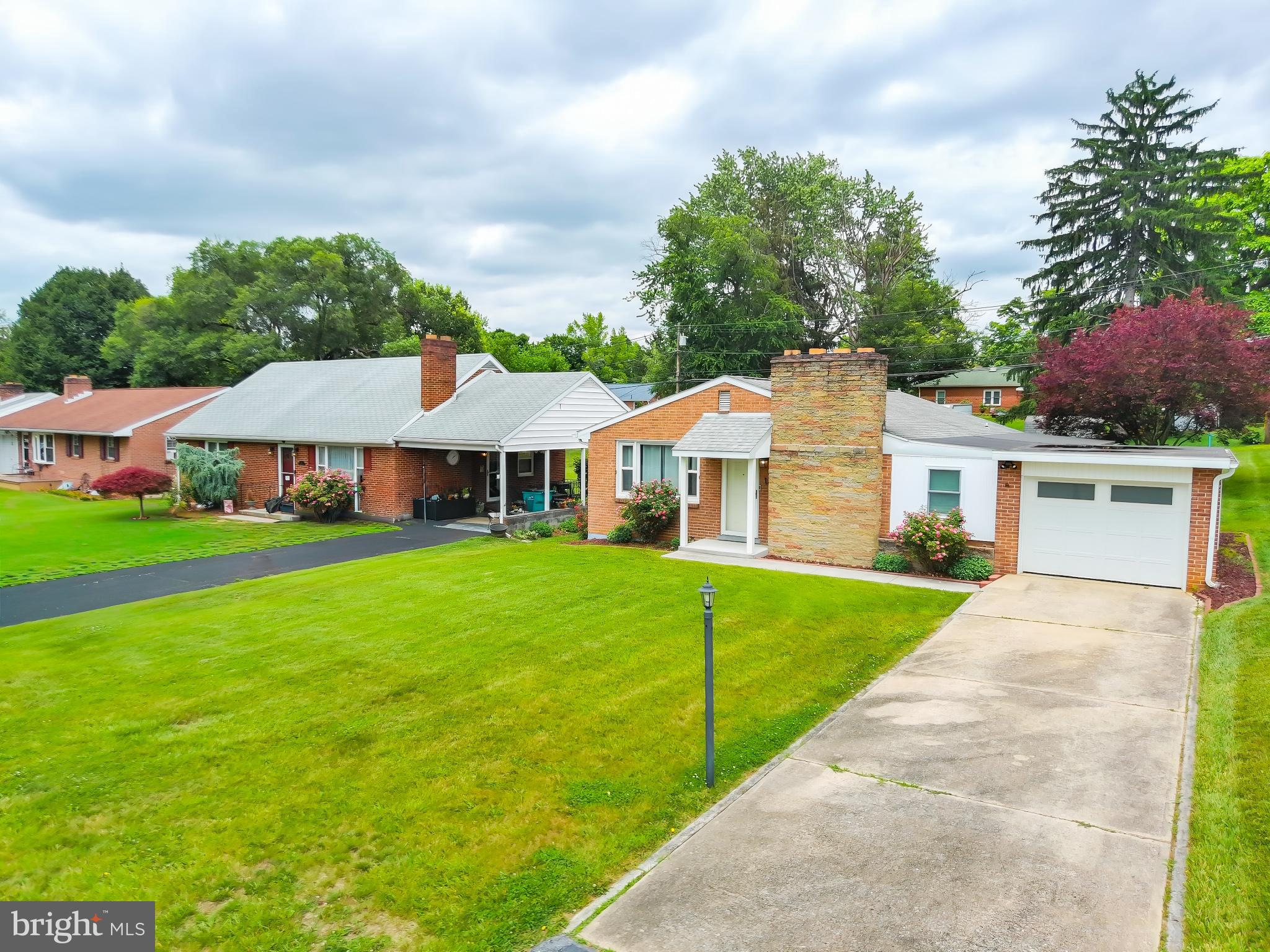 COLONIAL PARK - Residential