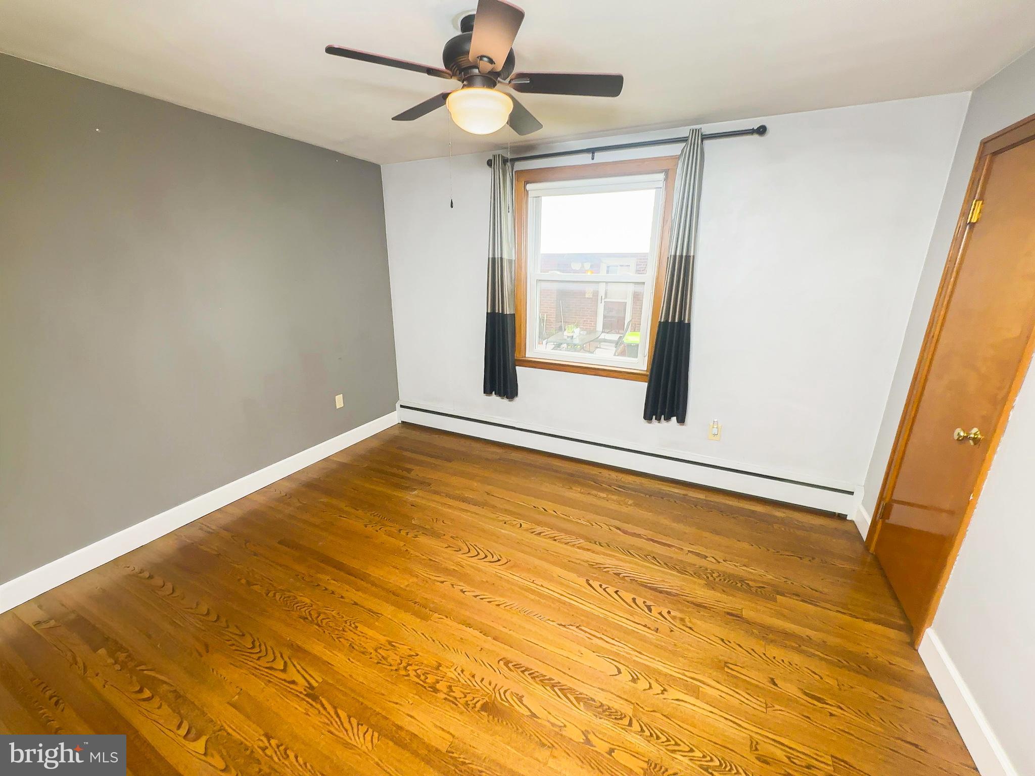 COLONIAL PARK - Residential