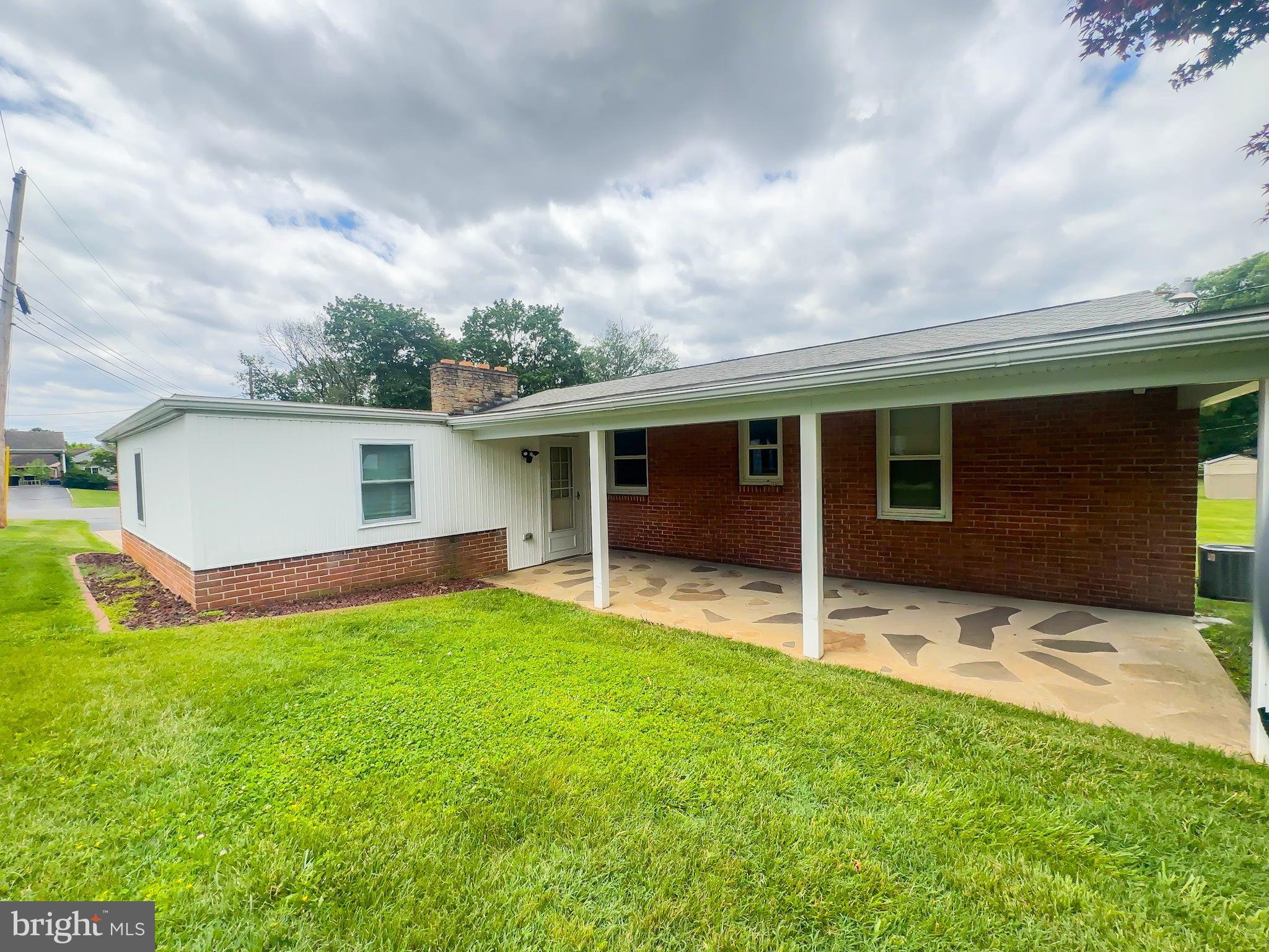 COLONIAL PARK - Residential