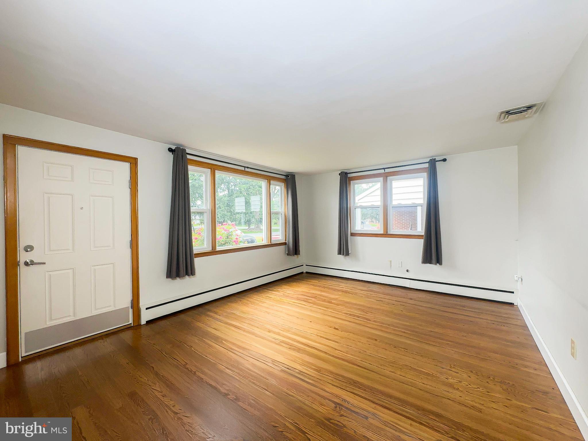 COLONIAL PARK - Residential
