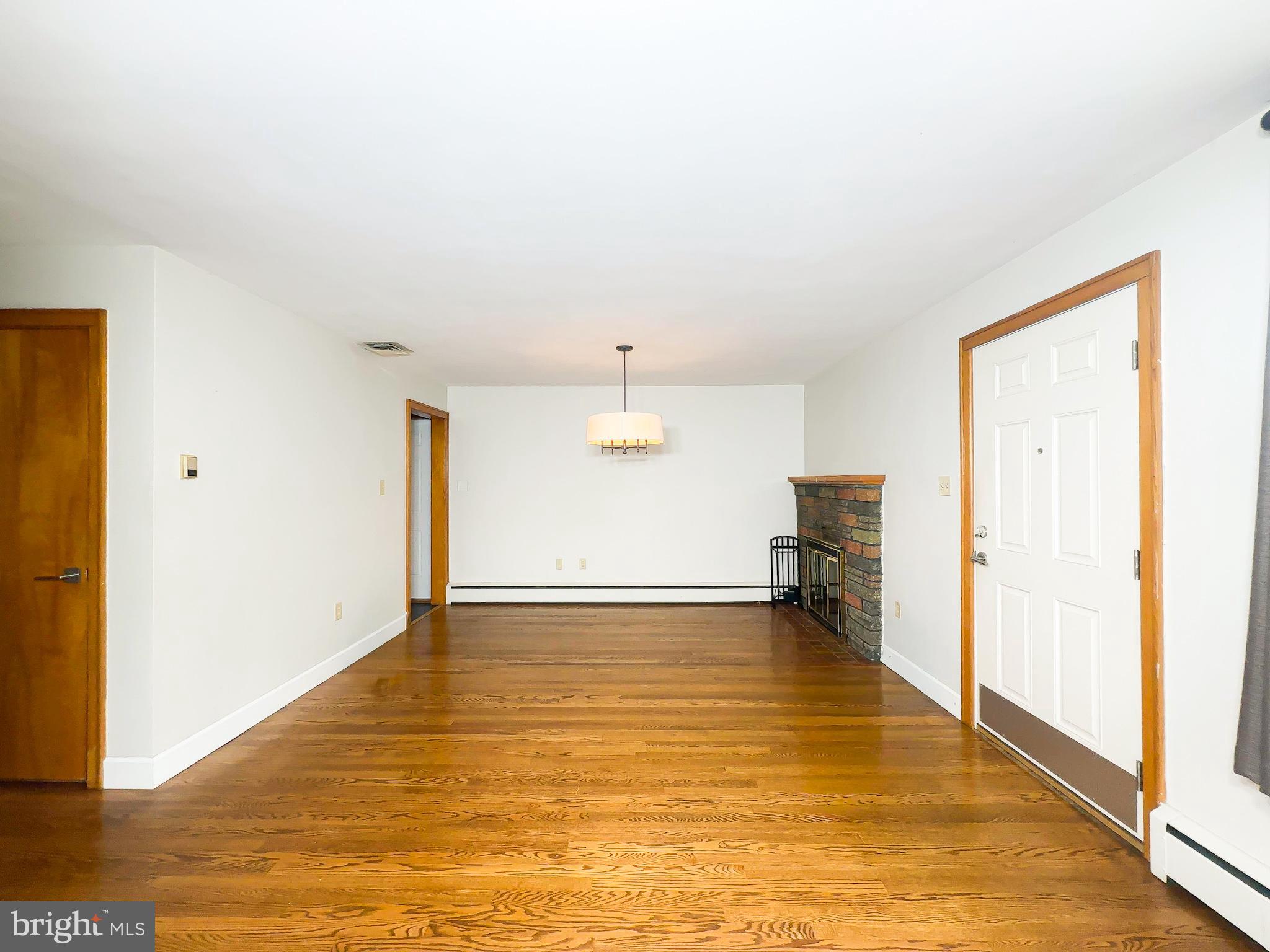 COLONIAL PARK - Residential