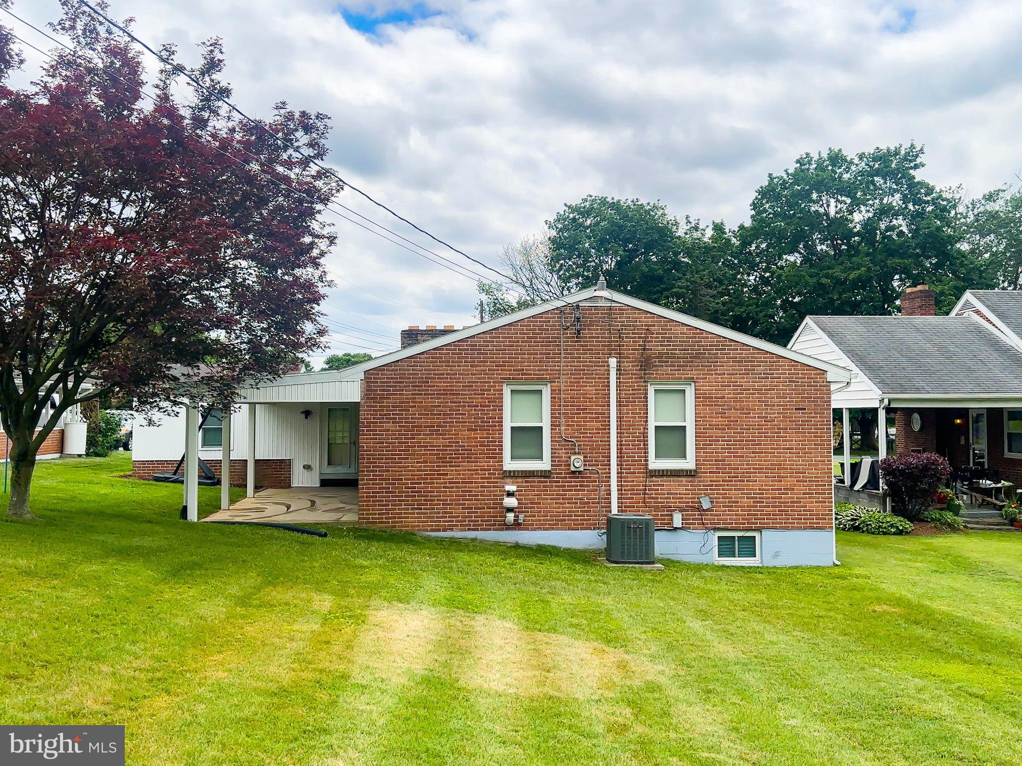 COLONIAL PARK - Residential