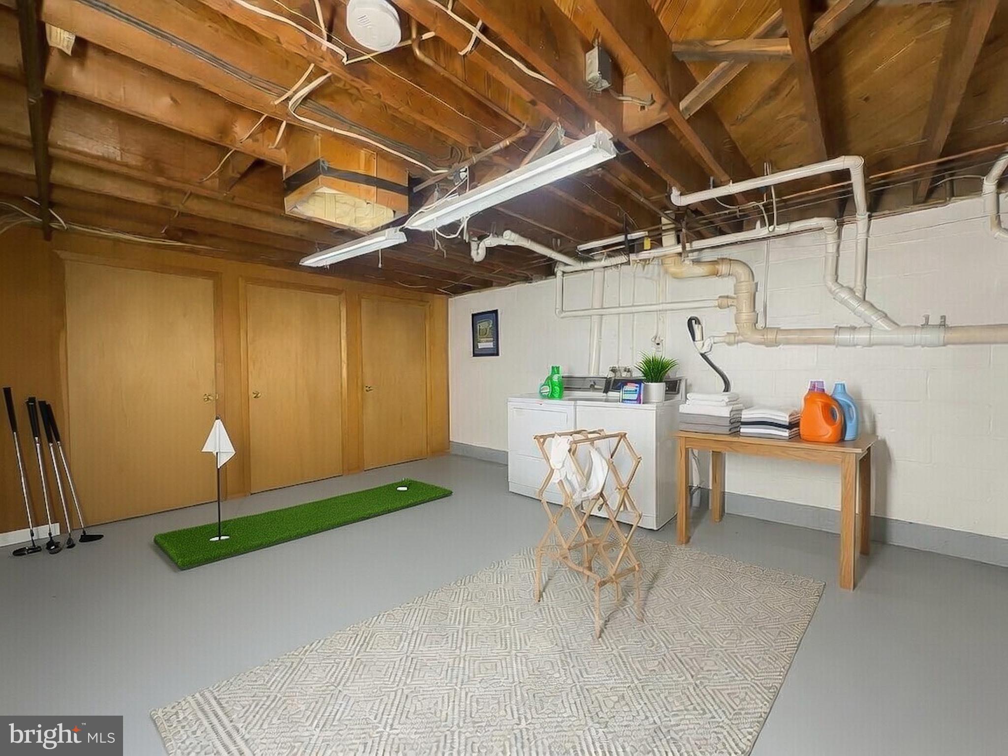 COLONIAL PARK - Residential