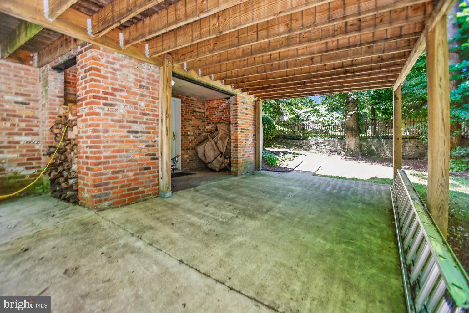OLD FARM - Residential