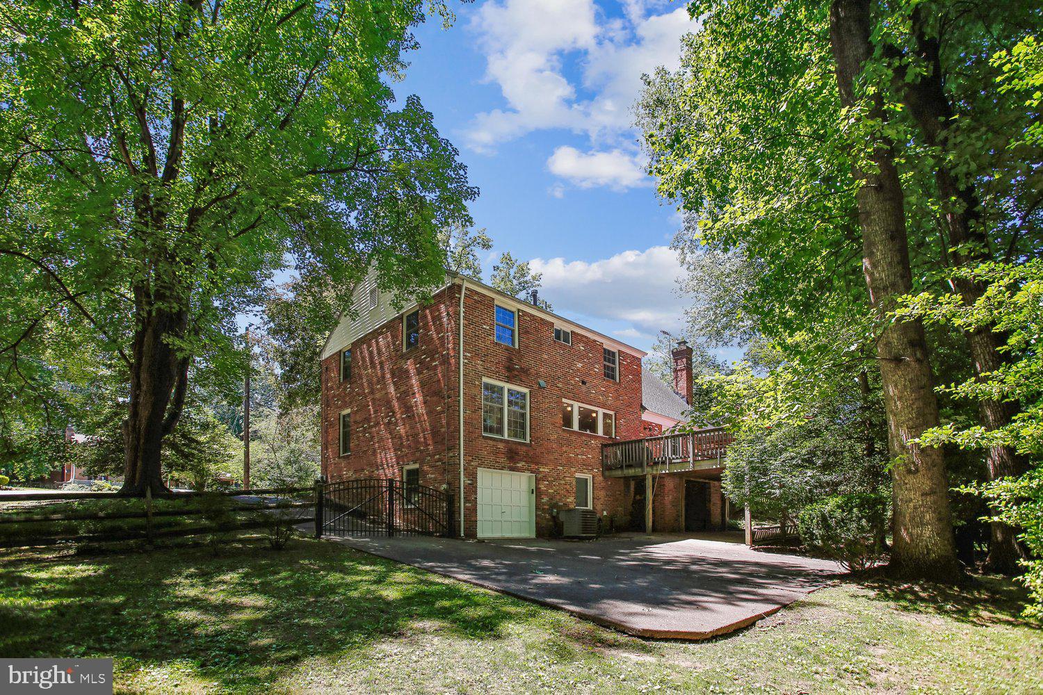 OLD FARM - Residential