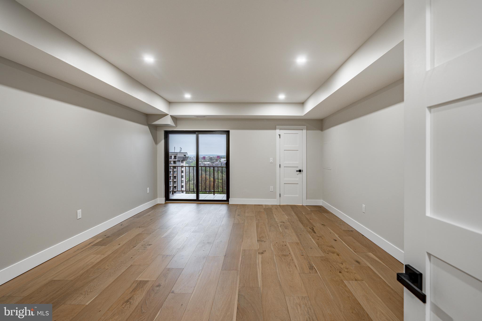 VALLEY FORGE TOWER - Residential