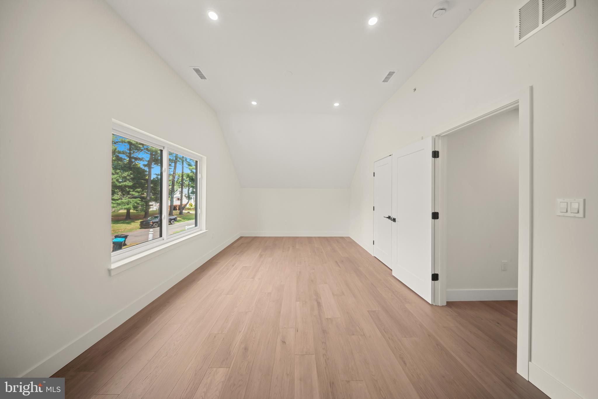 NON AVAILABLE - Residential