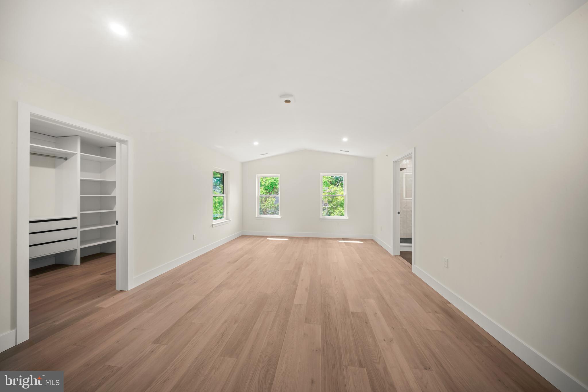 NON AVAILABLE - Residential