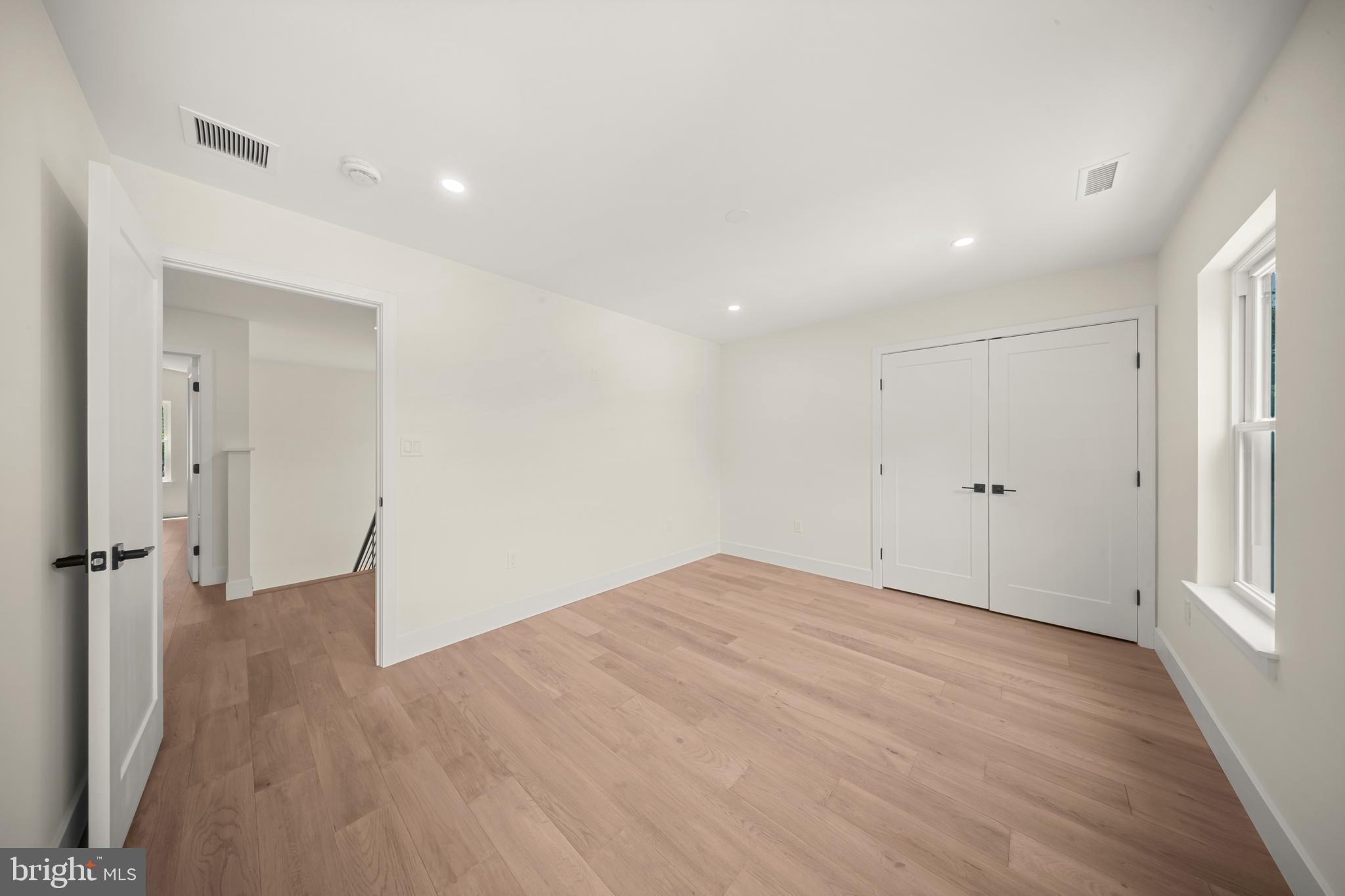 NON AVAILABLE - Residential