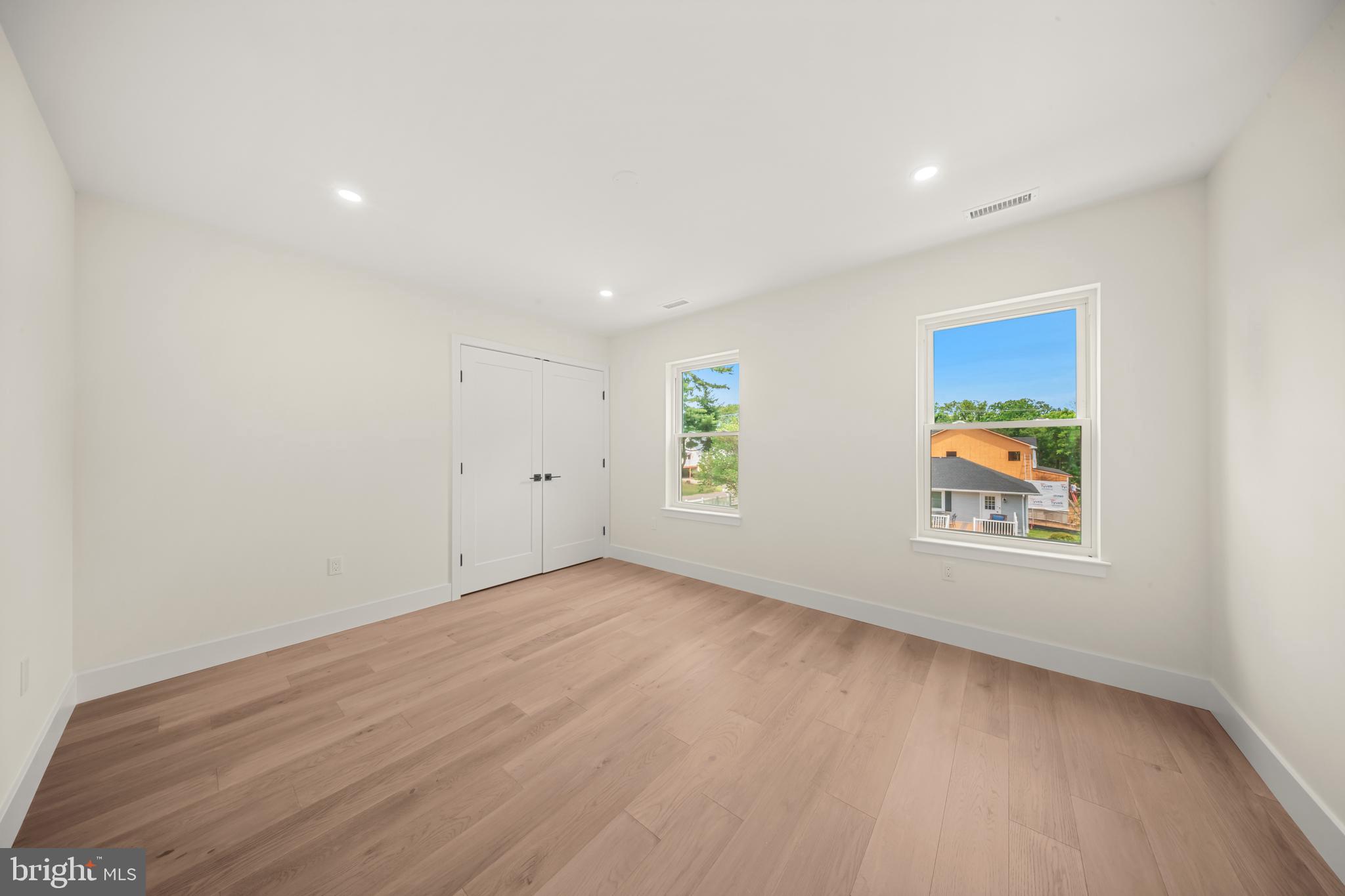 NON AVAILABLE - Residential