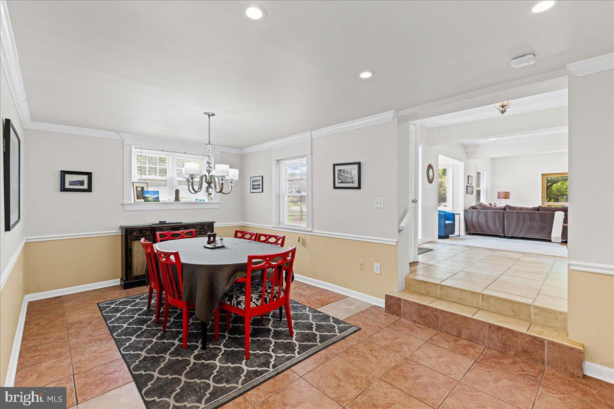 MEADOW BROOK - Residential