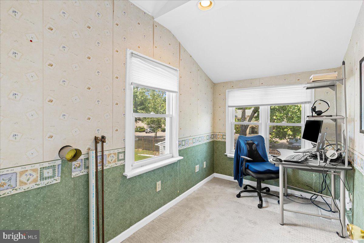 MEADOW BROOK - Residential