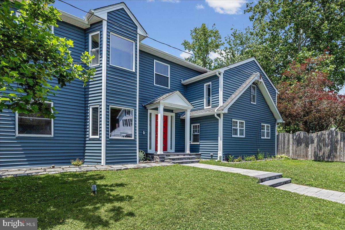 MEADOW BROOK - Residential