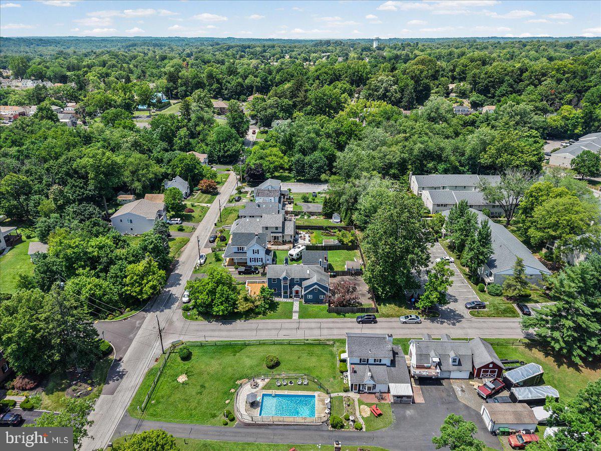 MEADOW BROOK - Residential