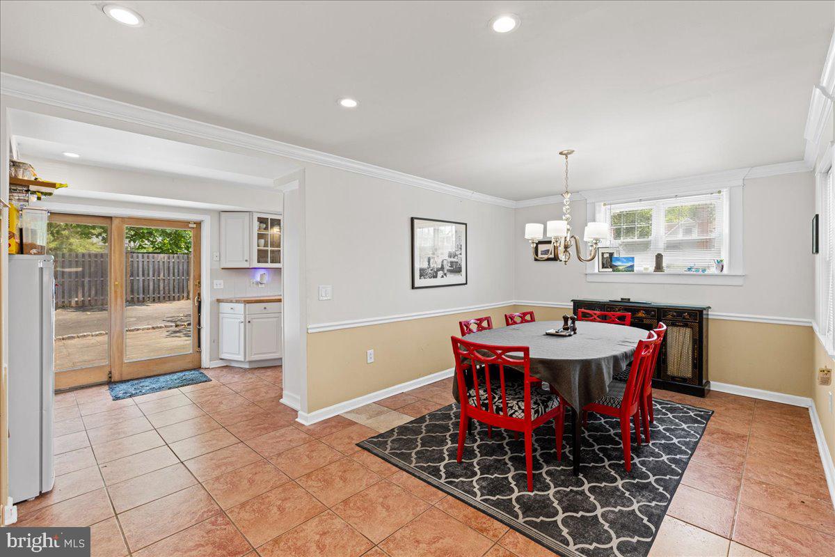 MEADOW BROOK - Residential