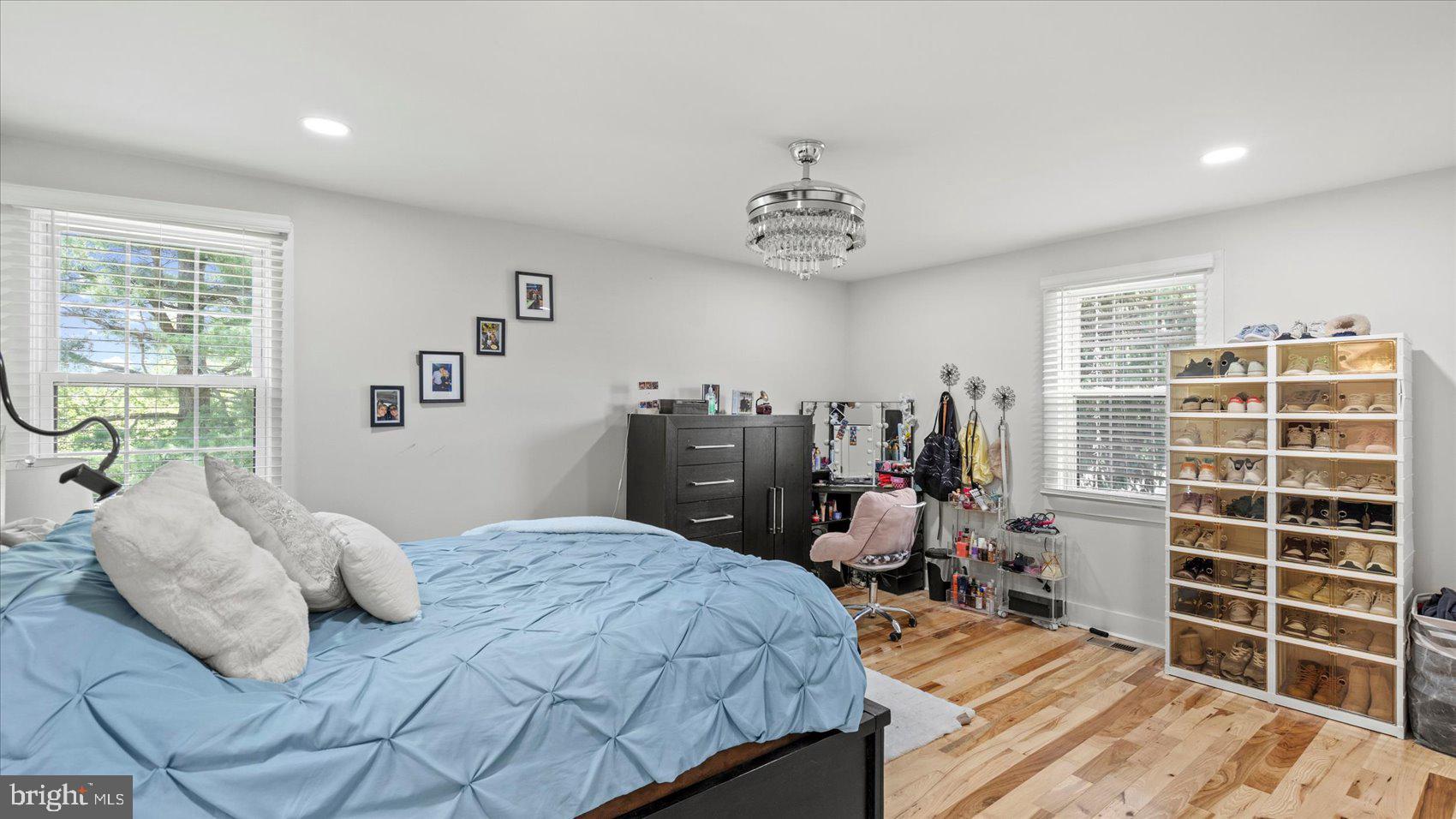 MONROVIA - Residential