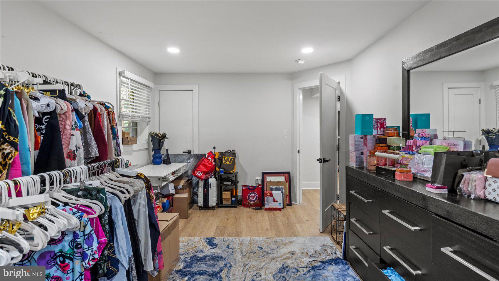 MONROVIA - Residential