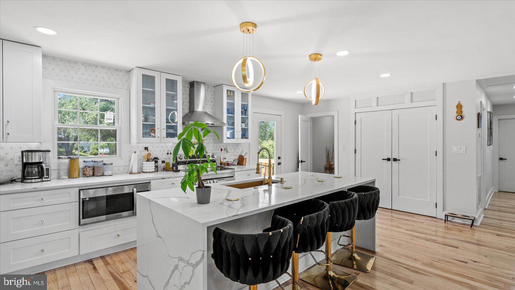 MONROVIA - Residential