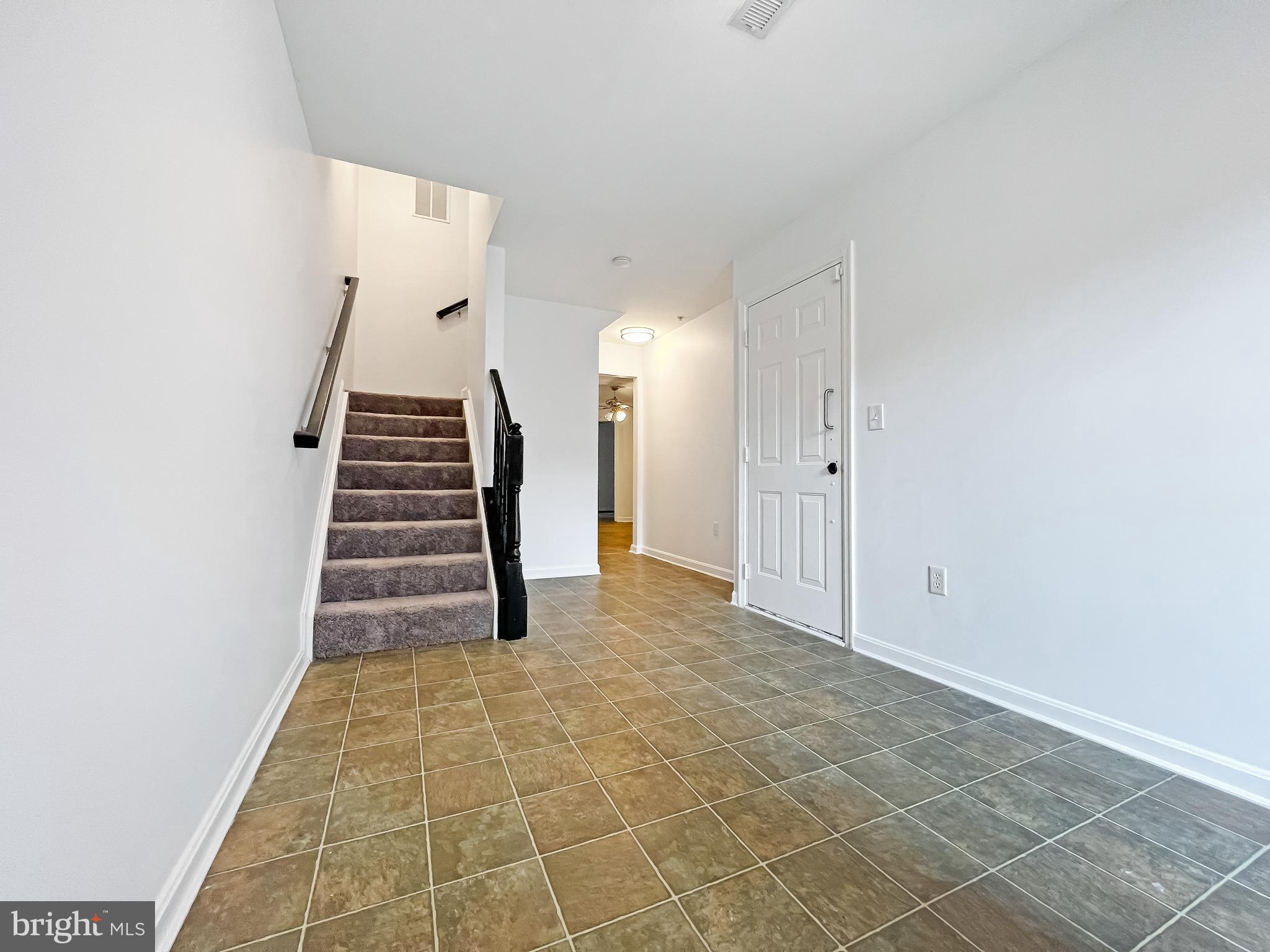 VISTA GARDENS - Residential