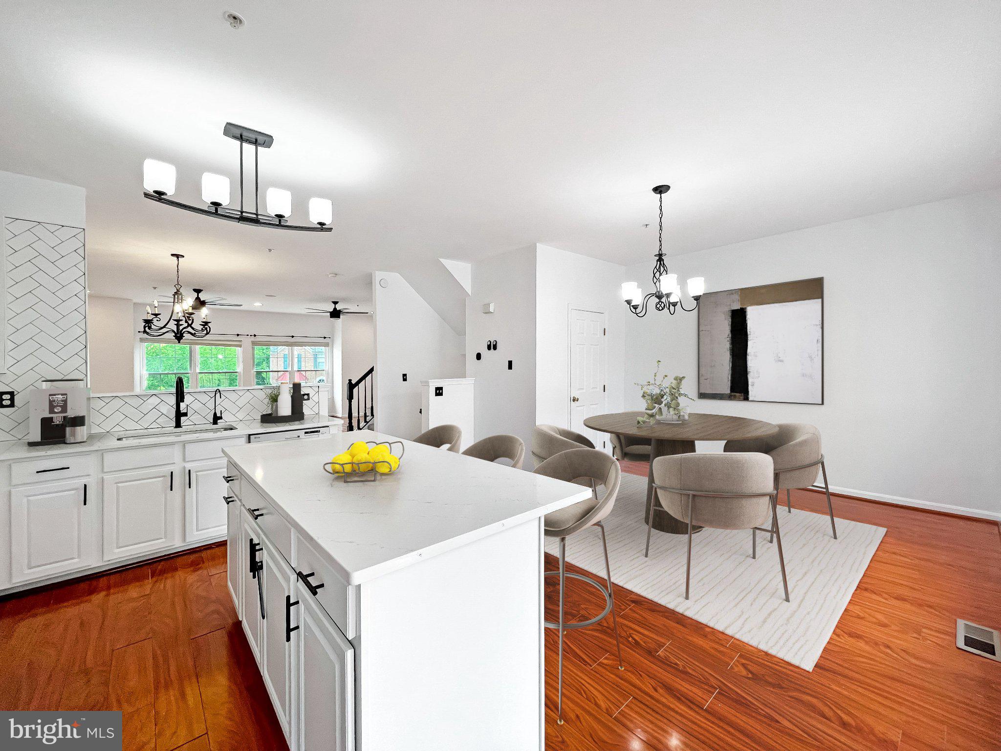 VISTA GARDENS - Residential