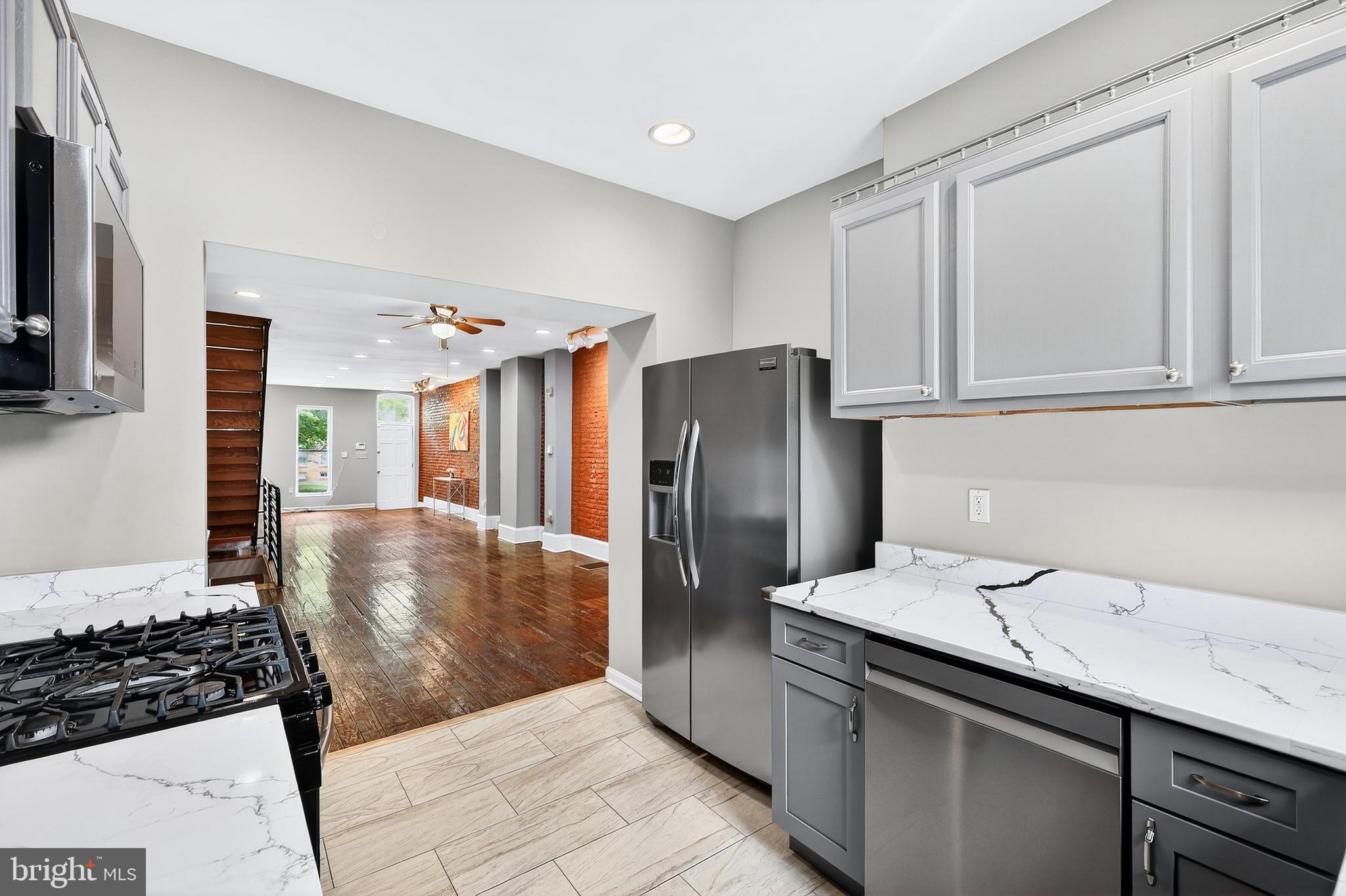 BROADWAY EAST - Residential