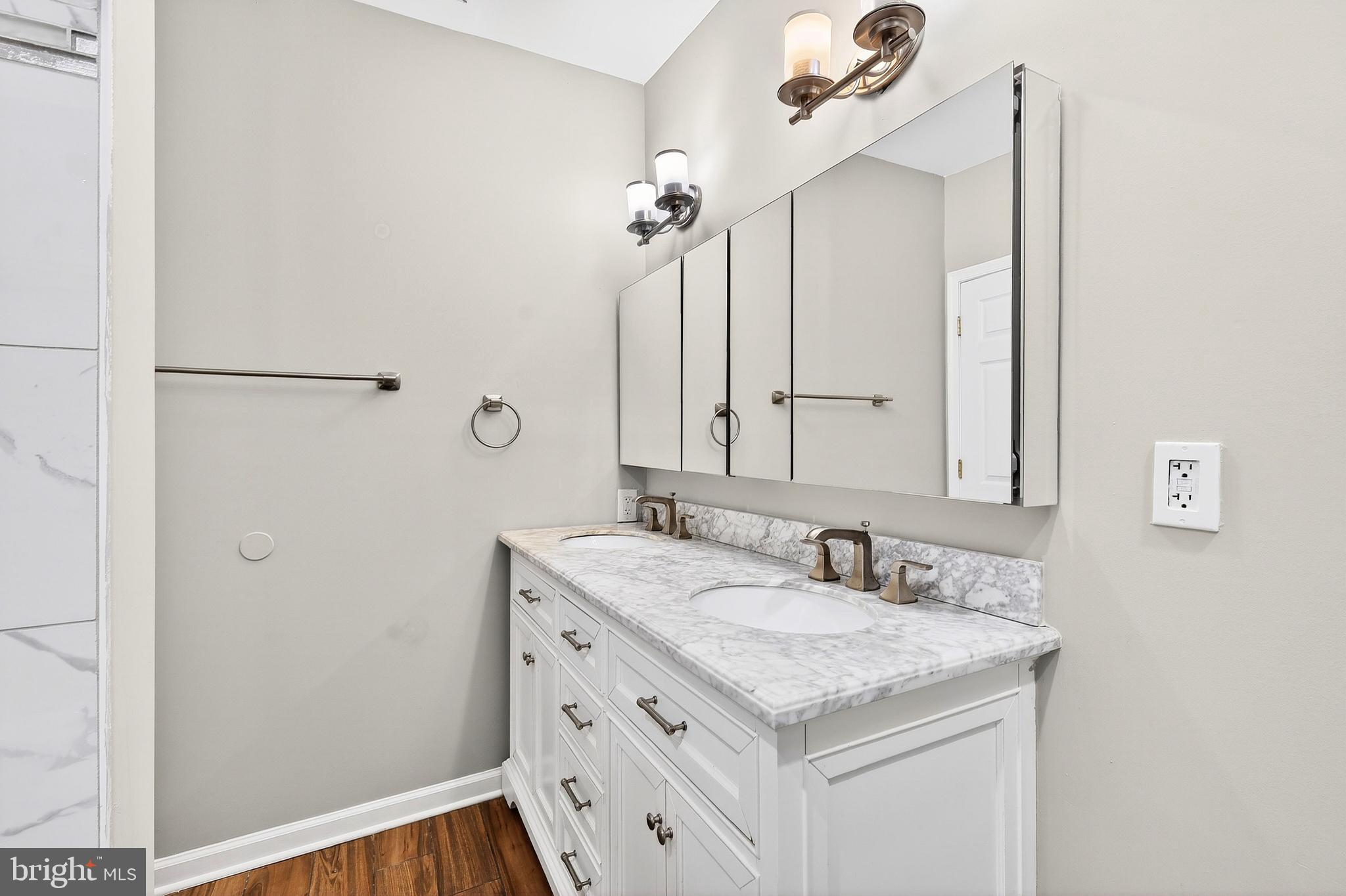 BROADWAY EAST - Residential