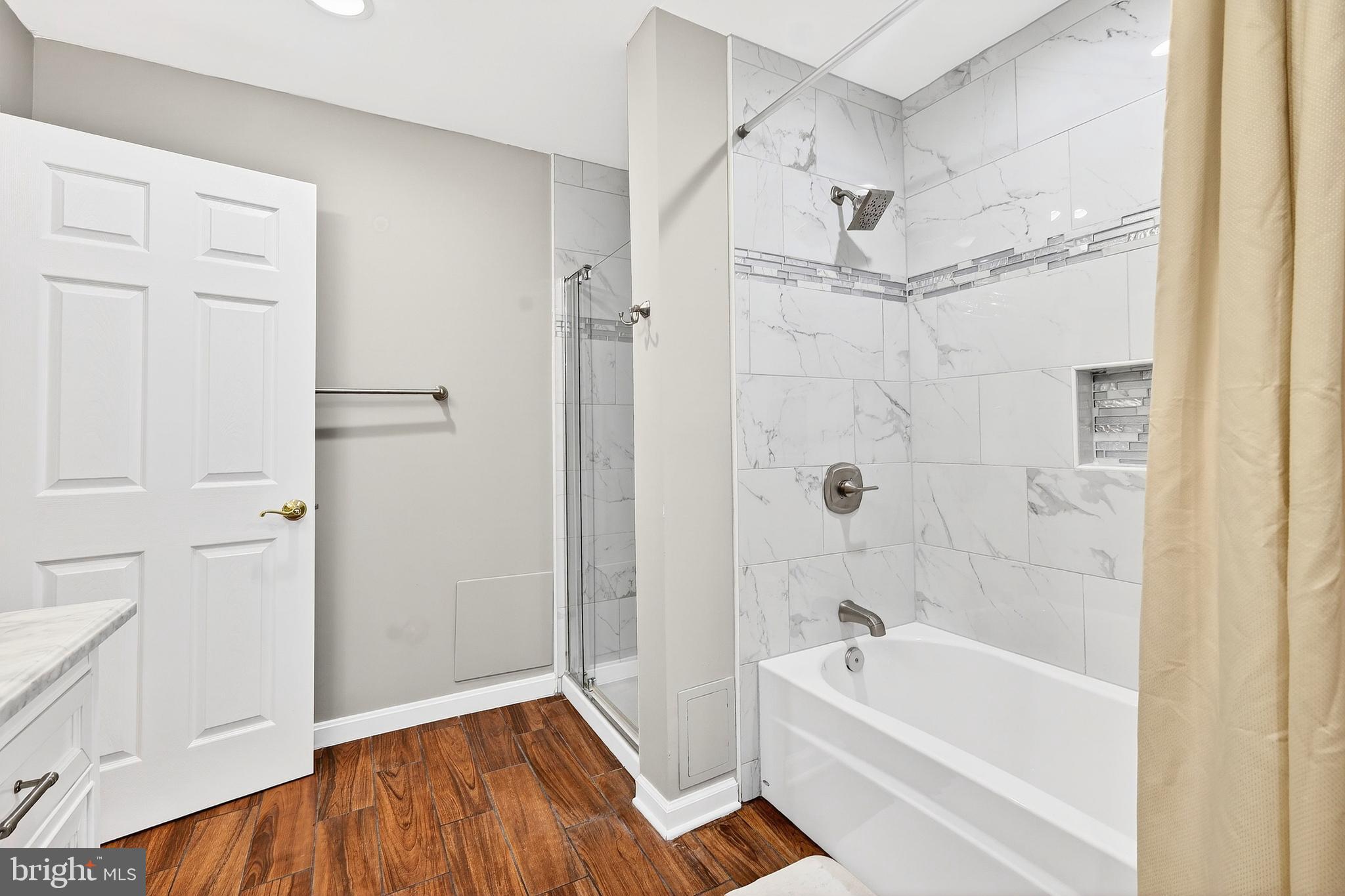 BROADWAY EAST - Residential