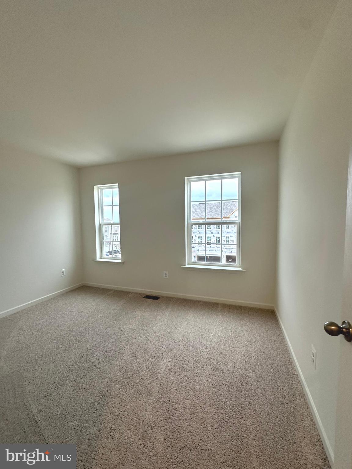 OVERLOOK AT RIVERSIDE TOWNHOMES - Residential Lease