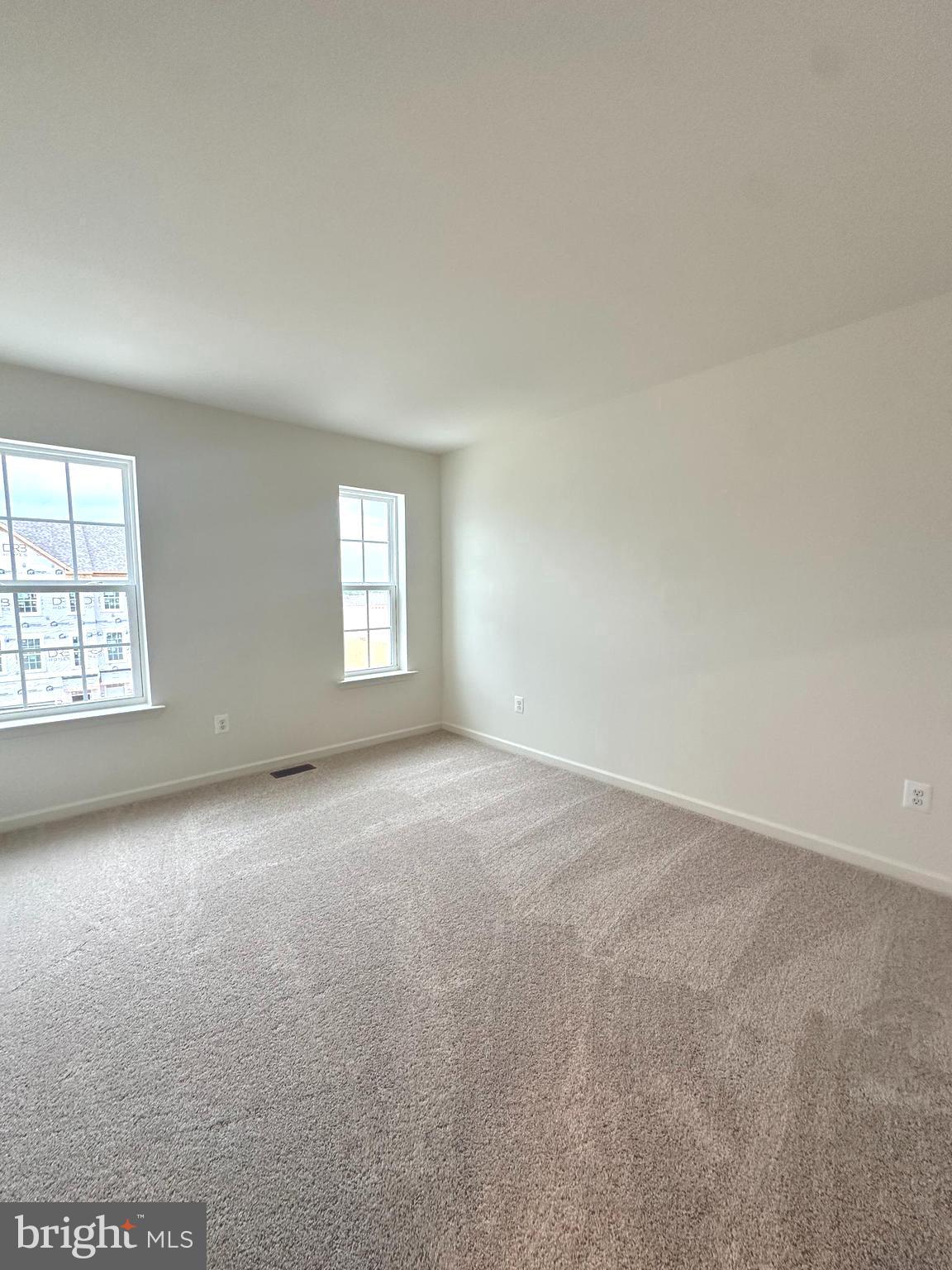 OVERLOOK AT RIVERSIDE TOWNHOMES - Residential Lease