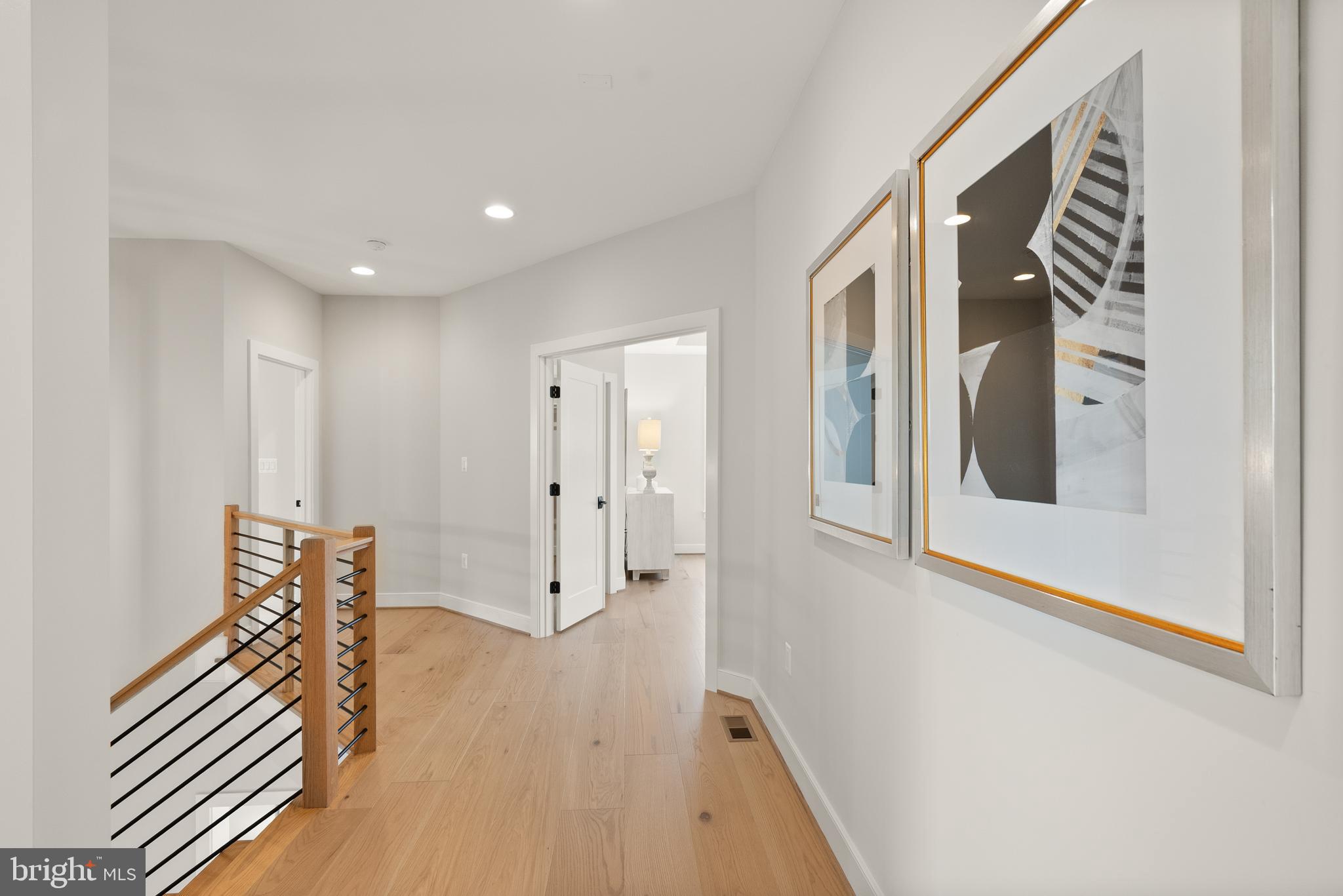 VIENNA WOODS - Residential