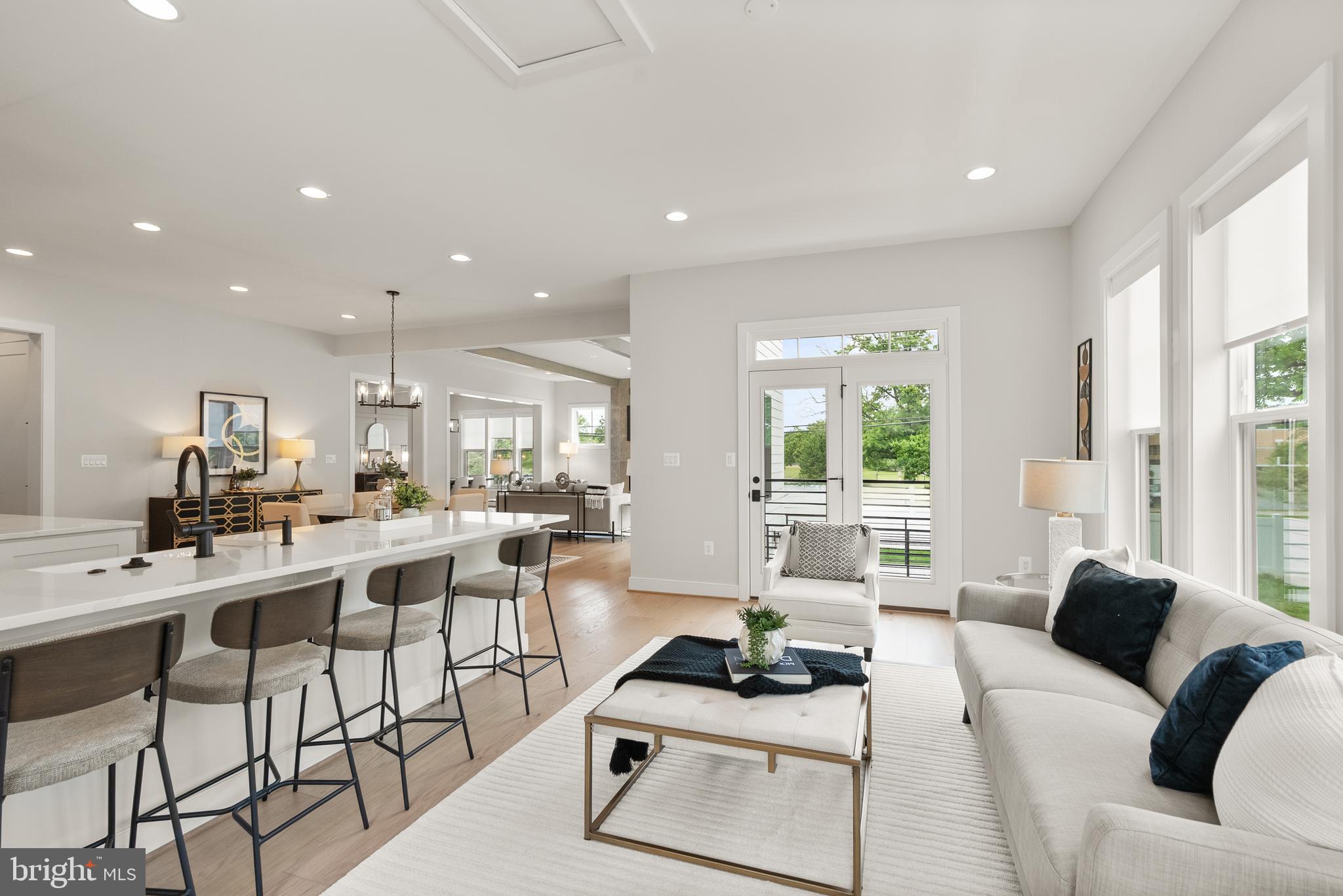 VIENNA WOODS - Residential