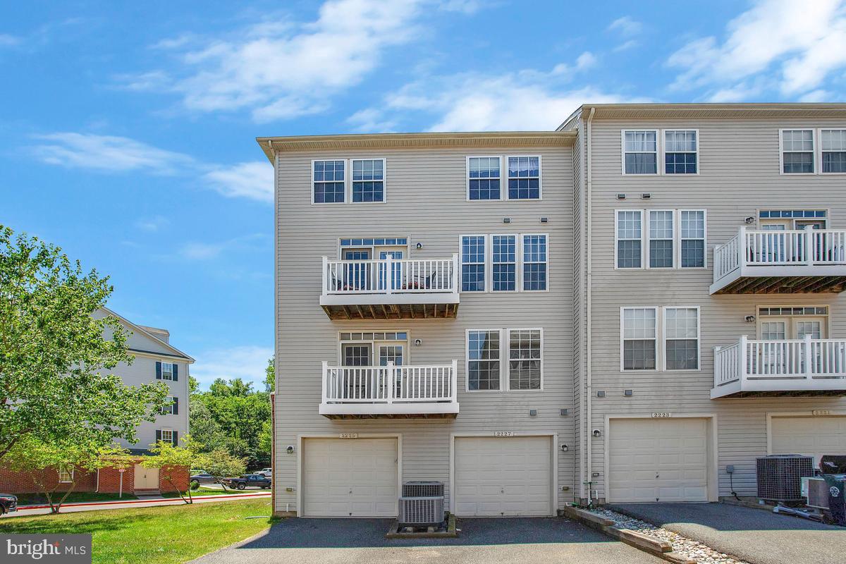 RICHFIELD STATION VILLAGE - Residential