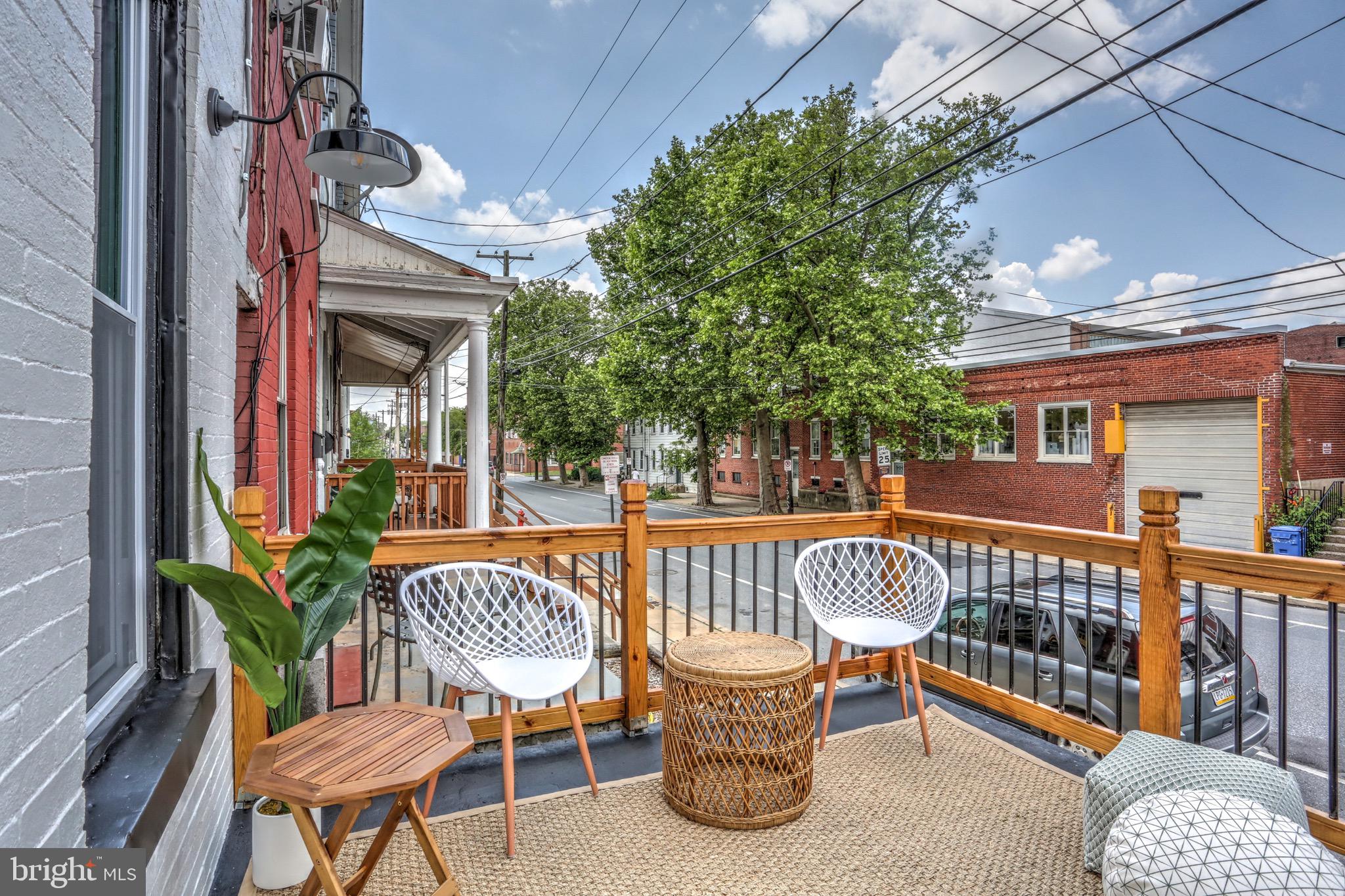 STADIUM DISTRICT - Residential