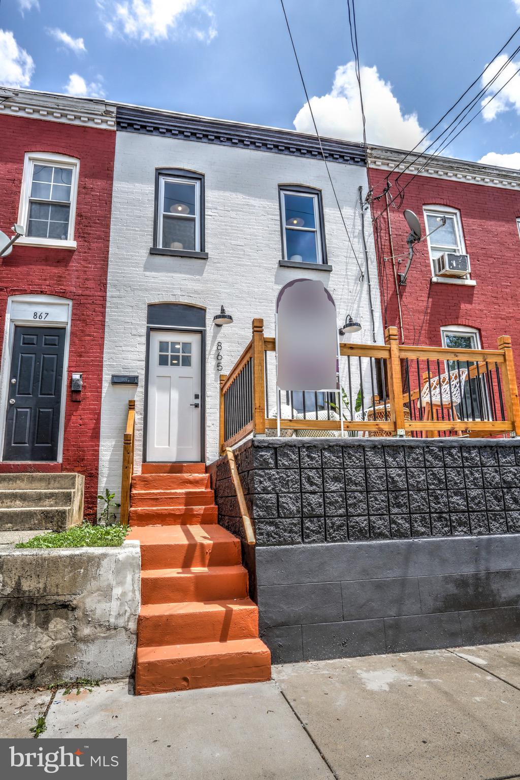 STADIUM DISTRICT - Residential