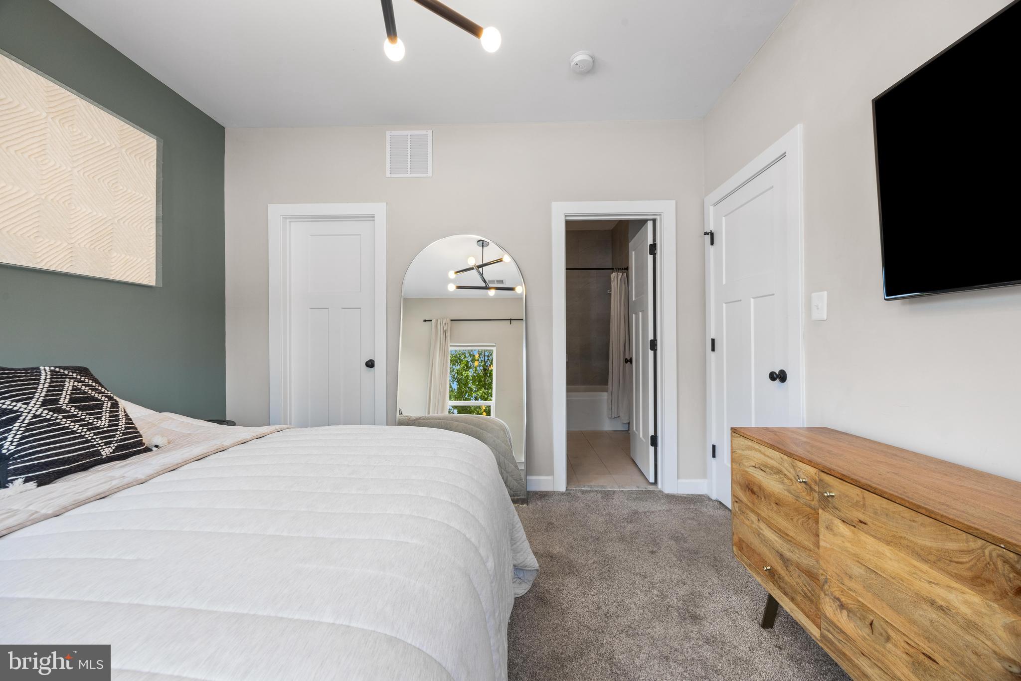 BREWERS HILL - Residential