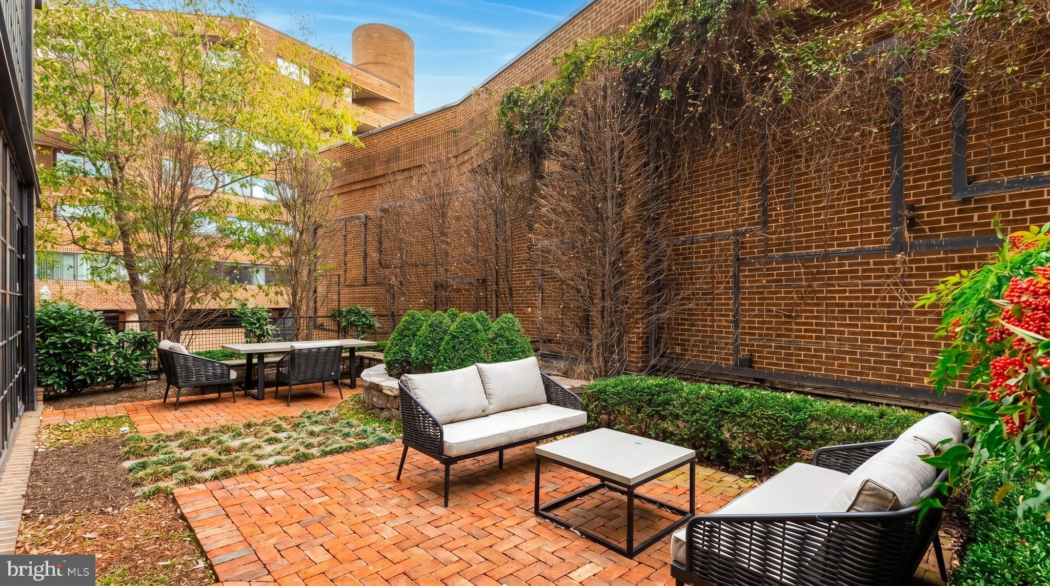 GEORGETOWN - Residential