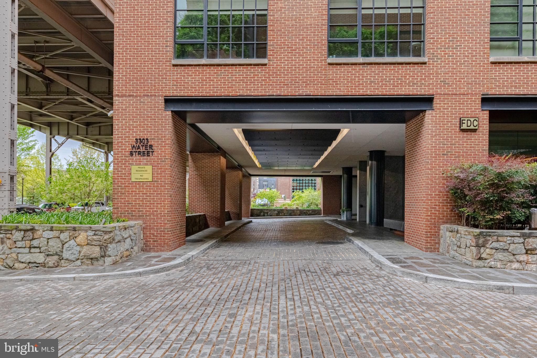 GEORGETOWN - Residential