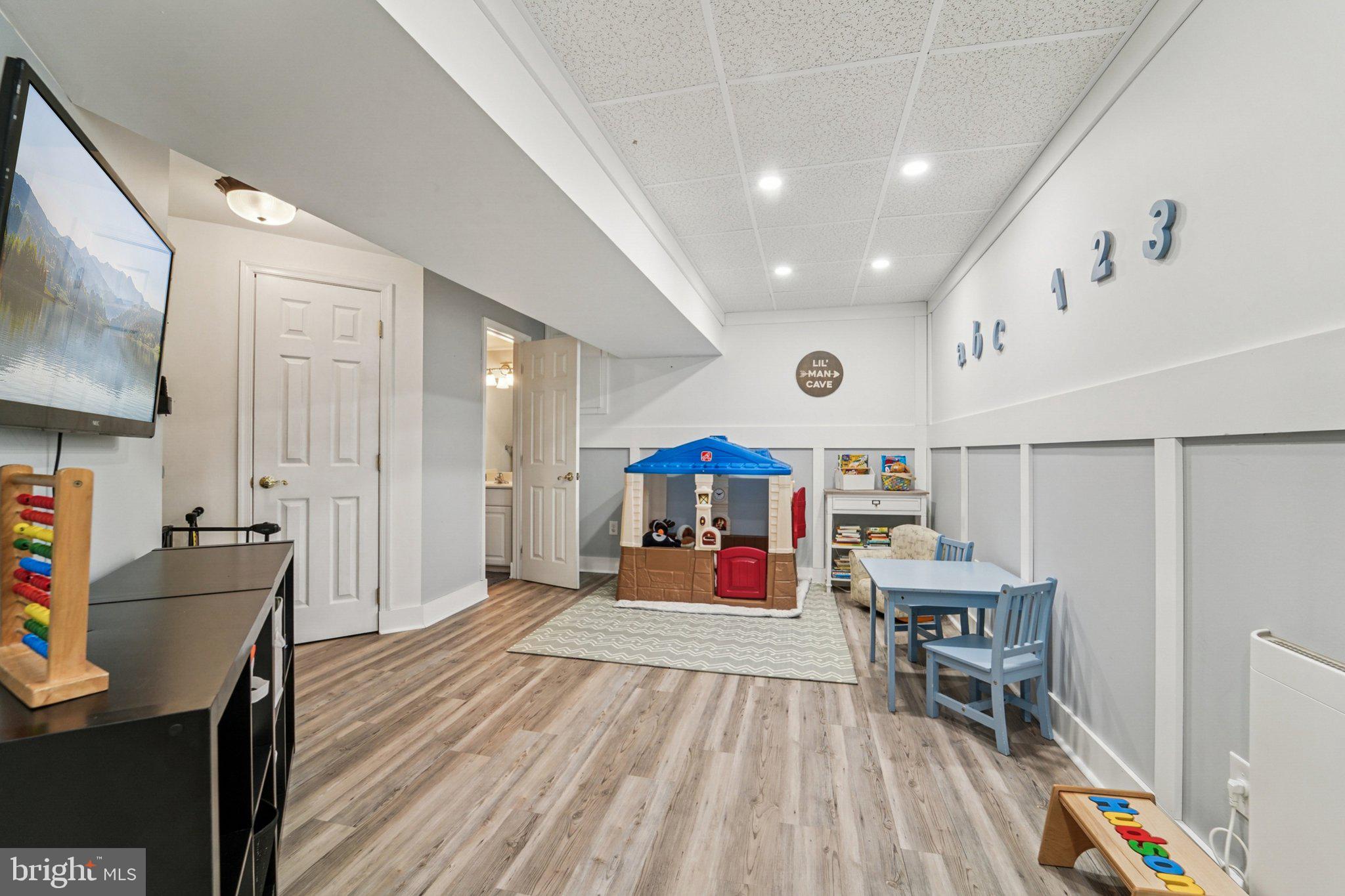 PLUMTREE ESTATES - Residential