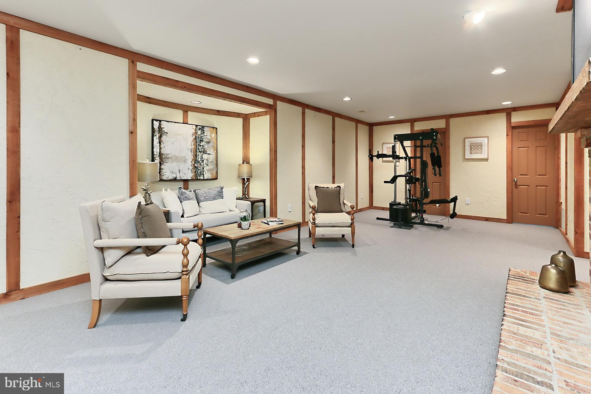 MIDDLERIDGE - Residential