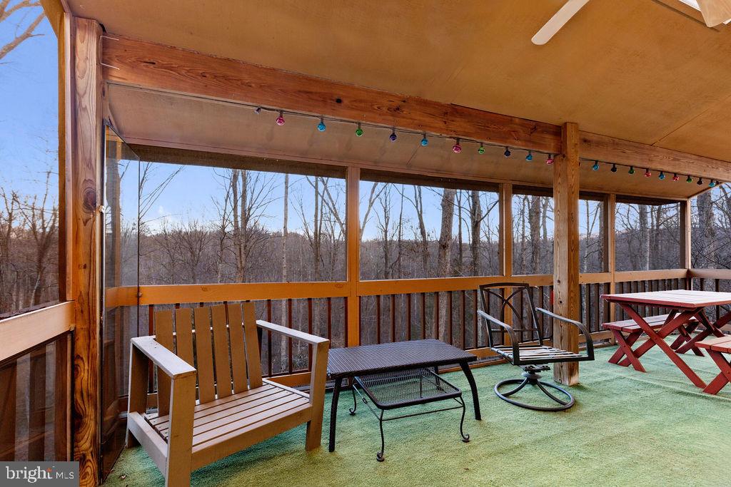 STONEY CREEK - Residential