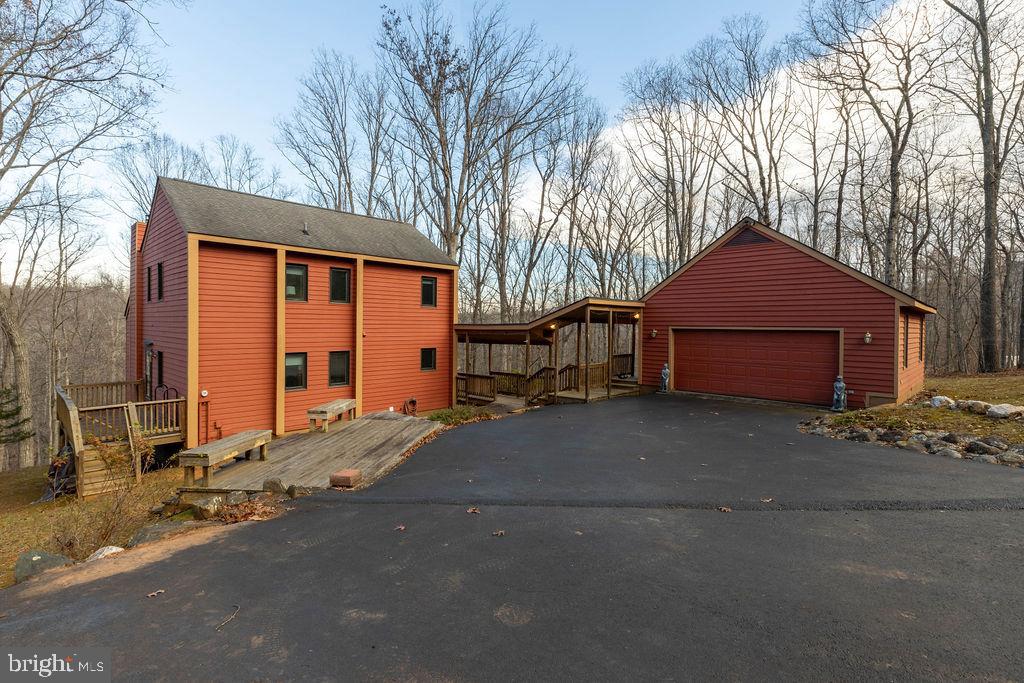 STONEY CREEK - Residential
