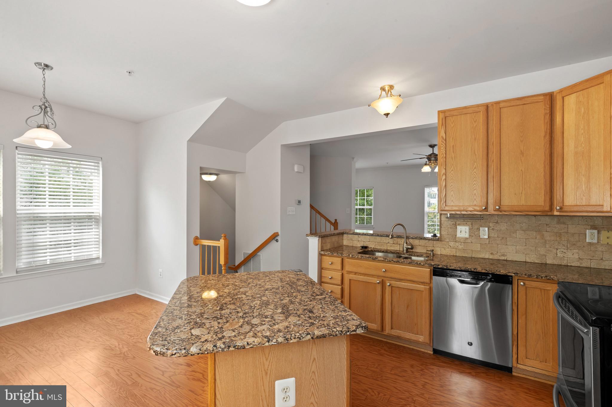 BELMONT STATION - Residential