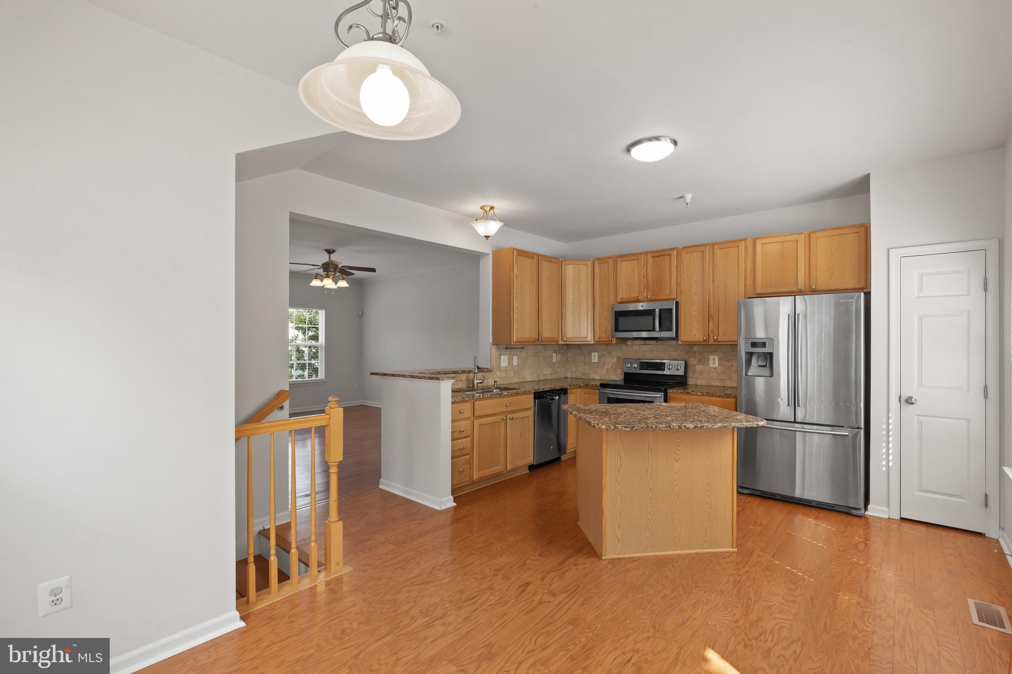 BELMONT STATION - Residential