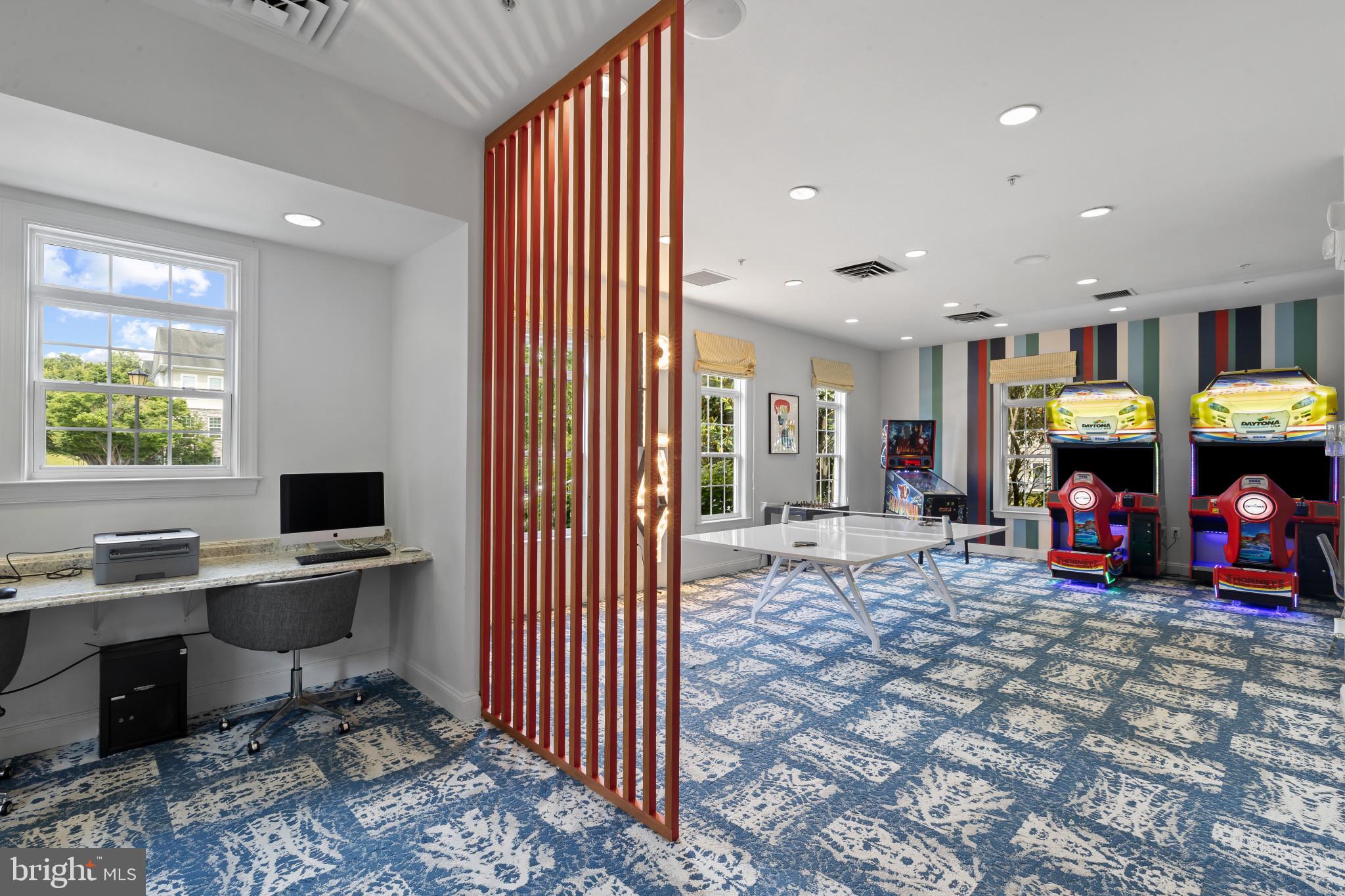 BELMONT STATION - Residential