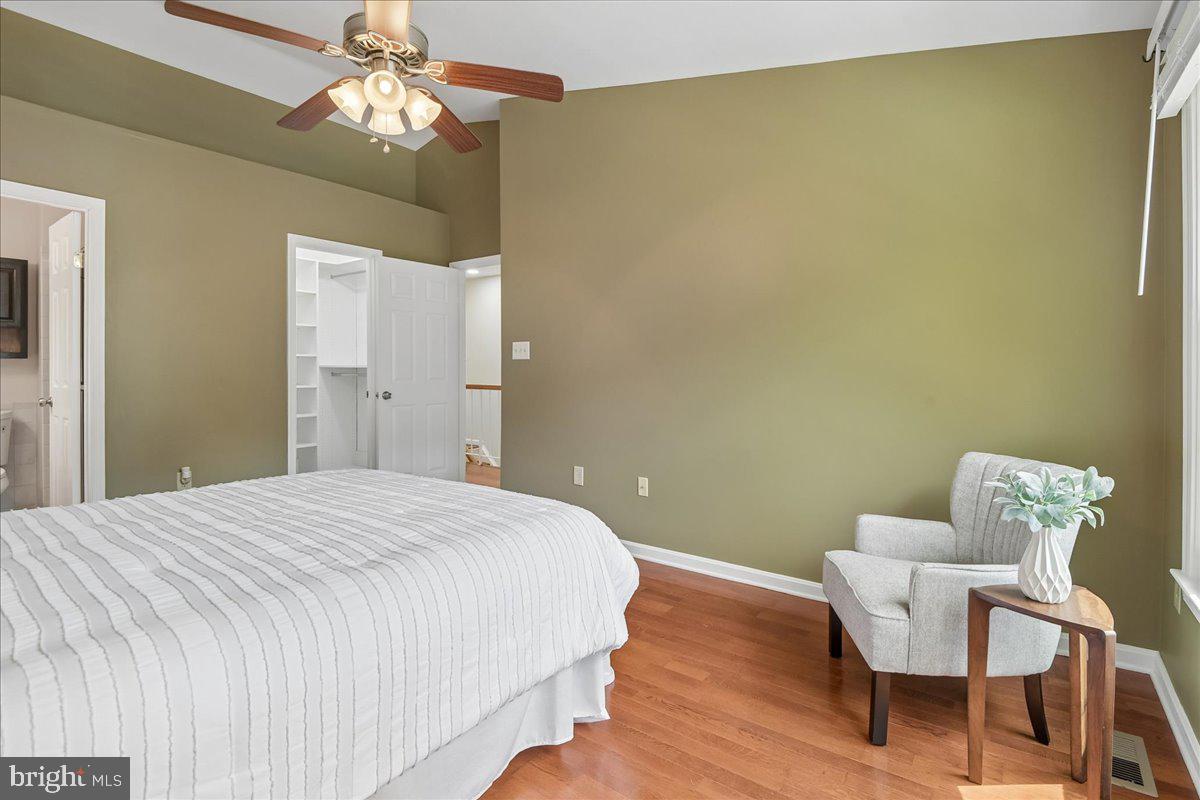 CROFTON MEADOWS - Residential