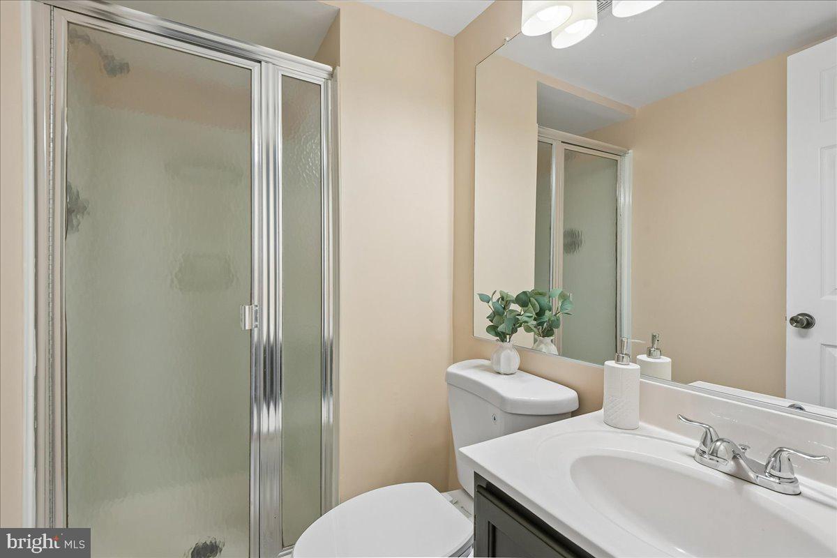CROFTON MEADOWS - Residential