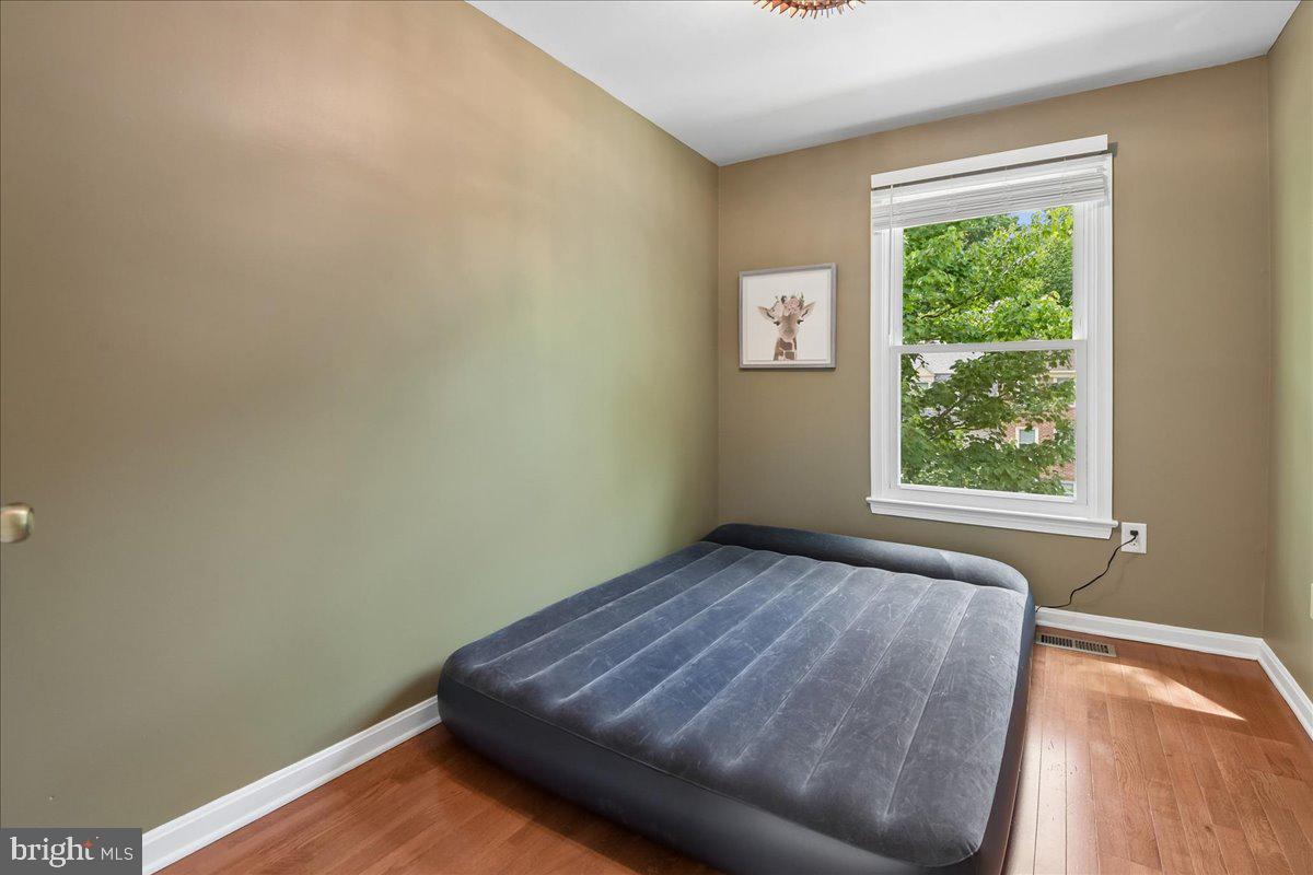 CROFTON MEADOWS - Residential