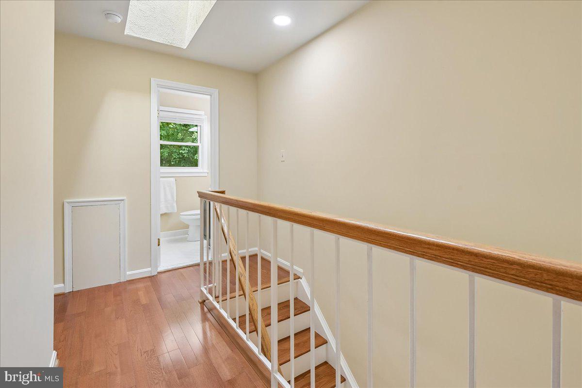 CROFTON MEADOWS - Residential