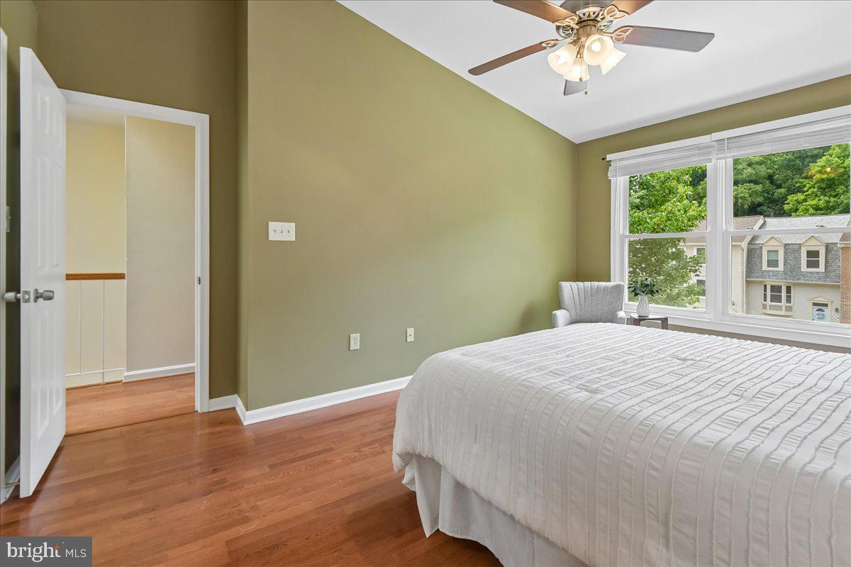 CROFTON MEADOWS - Residential